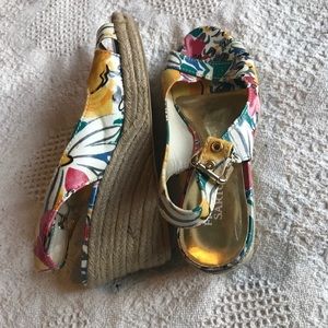 Franco Sarto espadrille white bright floral print wedge peep toe buckle strap 10